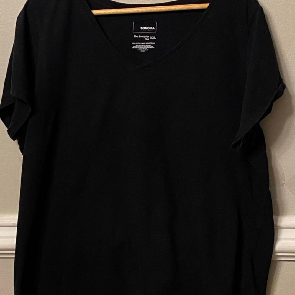 Sonoma-goods-for-life Women's Black and Navy T-shirt